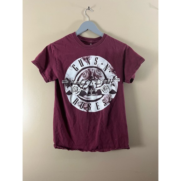 2008 Guns-N-Roses Tee Shirt burgundy size small - Picture 1 of 4